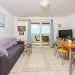 Apartment Komfortables Nur 500 Meter Zum Mit Meerblick, Waschmaschine, Parkplatz