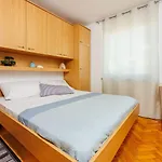 Komfortables Nur 500 Meter Zum Mit Meerblick, Waschmaschine, Parkplatz