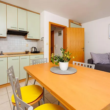 Komfortables Nur 500 Meter Zum Mit Meerblick, Waschmaschine, Parkplatz Appartement *