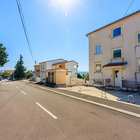Komfortables Nur 500 Meter Zum Mit Meerblick, Waschmaschine, Parkplatz Apartmán *